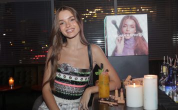 אנה זק דיגיטלית: מרימה כוסית לשנה החדשה ומשתפת: "זו פעם ראשונה שלא אחגוג את ראש השנה וחגי תשרי בבית – אני טסה לחופשה בפריז עם חברות"