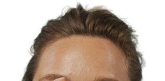 -LIERAC PARIS - ₪ 139- - פרוטוקול-צילום יחצ נגד פגעי עור לטיפול נקודתי (2)