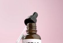 המותג הצרפתי Lierac Paris משיק סרום חדשני המיועד לטיפול ממוקד באדמומיות העור: תופעה שכיחה הנגרמת בין היתר מגירויים, זיהום אוויר, סטרס ורגישות יתר. נועד להעניק פתרון ארוך טווח לשיקום והרגעת העור